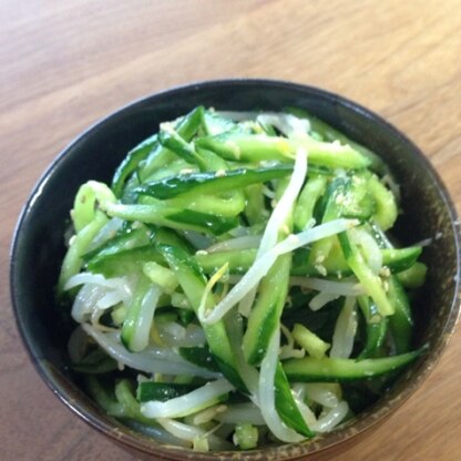 お酢の話知りませんでした！味も良かったですし、色も綺麗で寂しい食卓を彩ってくれました。素敵なレシピありがとうございます( ´ ▽ ` )ﾉ